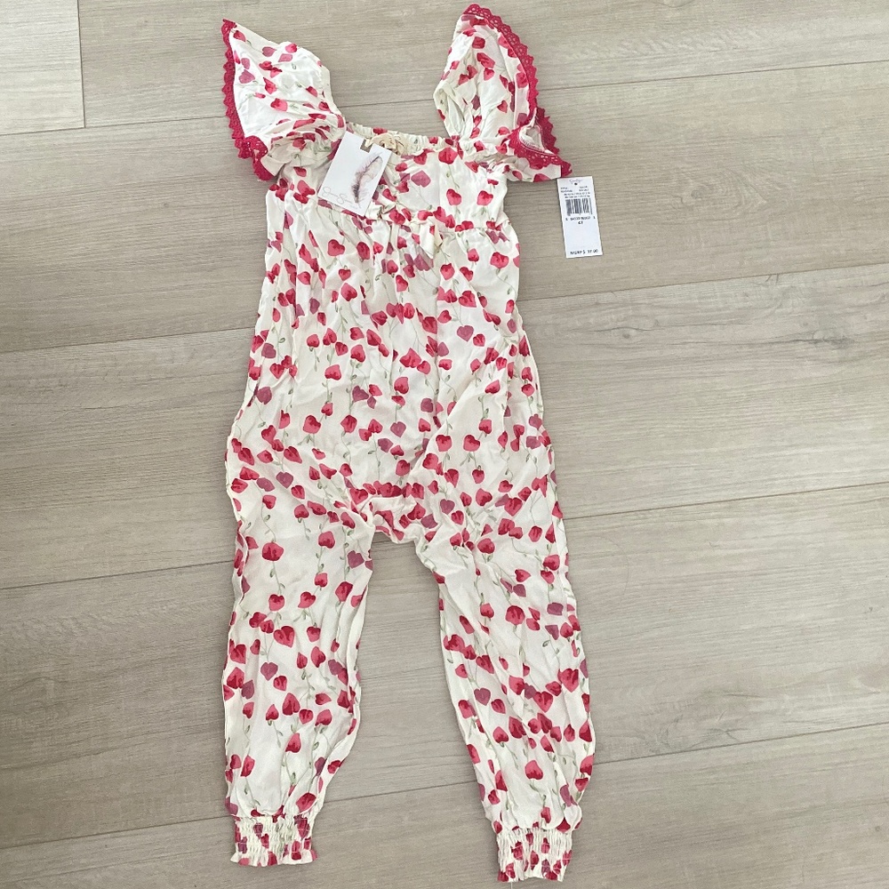 Jessica Simpson jumper